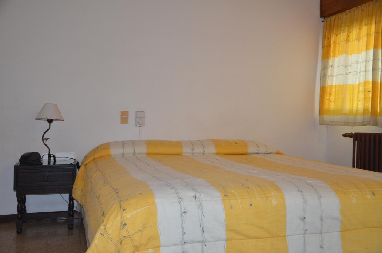 Hotel Carmen De Areco Zewnętrze zdjęcie